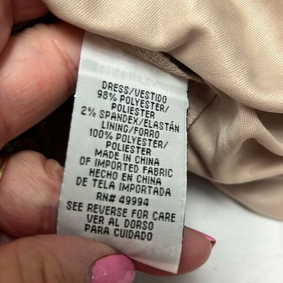 R & M Richards Champagne lace Fishtail gown size 20W - Picture 8 of 9